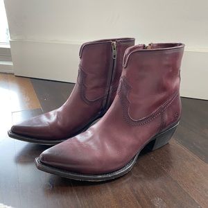 Frye ankle Books